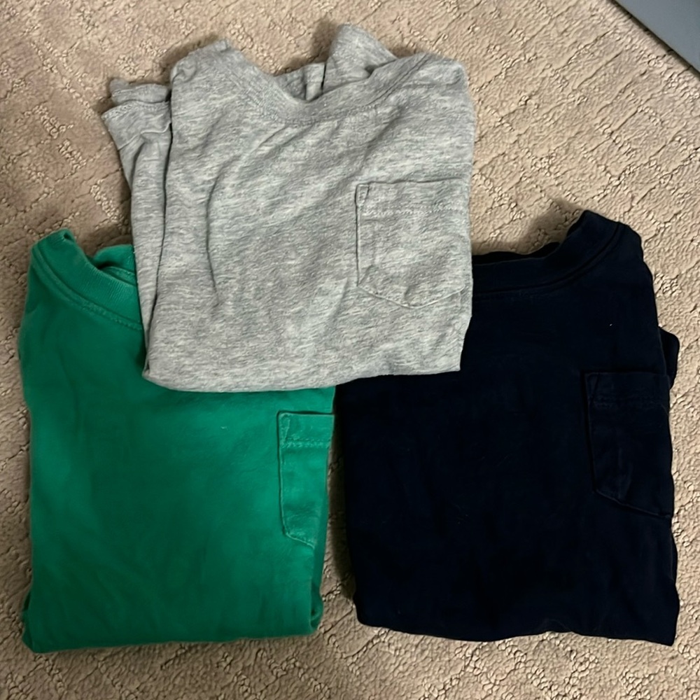 Gap 3T short sleeve pocket tees